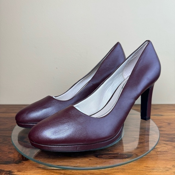 LifeStride Julia Platform Pump - Pinot Noir Burgundy - Picture 3 of 16